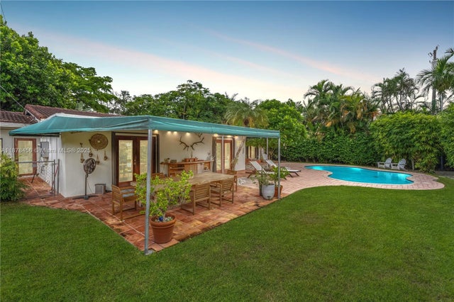 2 of 27 - 12430 Keystone Island Dr, North Miami, FL