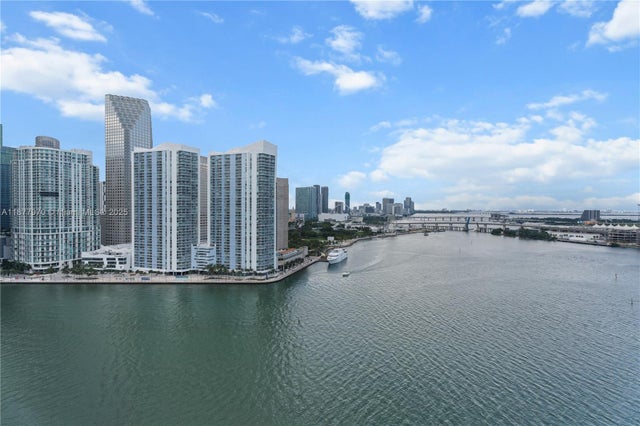 2 of 40 - 848 Brickell Key Dr 2502, Miami, FL
