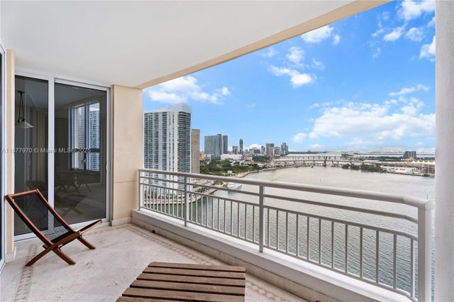 3 of 40 - 848 Brickell Key Dr 2502, Miami, FL