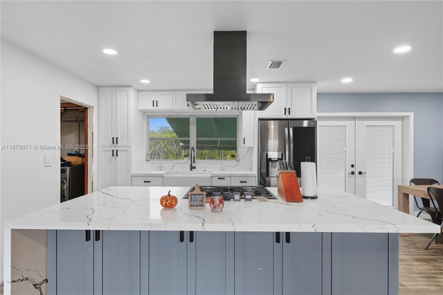 4 of 29 - 13605 Sw 73rd Ter, Miami, FL