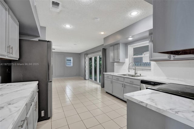 5 of 30 - 3131 Jasper Way, Miramar, FL