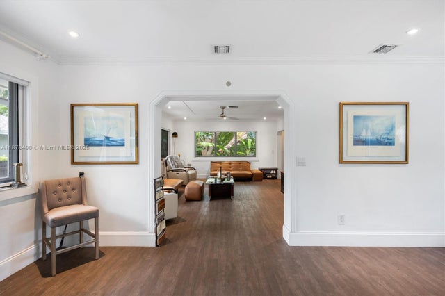 5 of 25 - 1164 Ne 86th St, Miami, FL