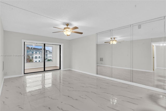 1 of 42 - 9355 Sw 8th St 425, Boca Raton, FL