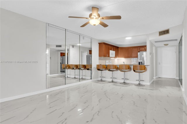 5 of 42 - 9355 Sw 8th St 425, Boca Raton, FL