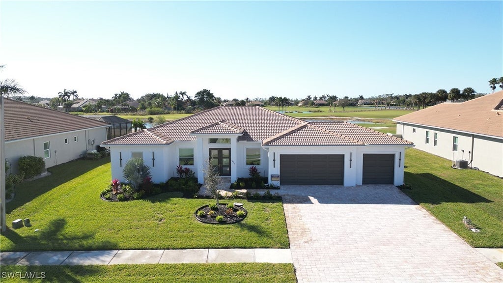 18716 Ensenada Dr, NAPLES