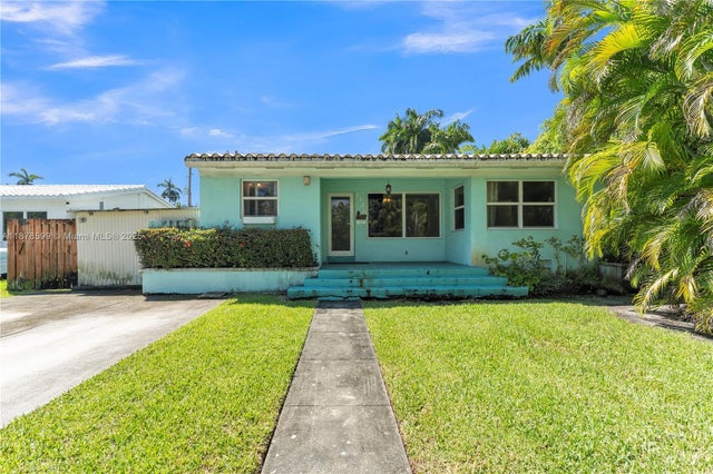 1 of 49 - 1146 Polk St, Hollywood, FL