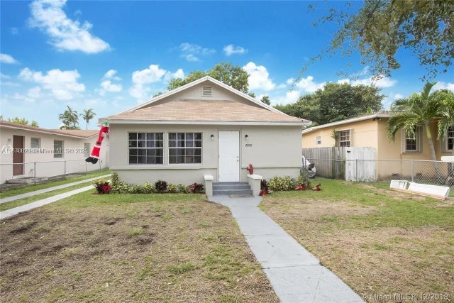 2 of 3 - 2800 Sw 16th Ter, Miami, FL