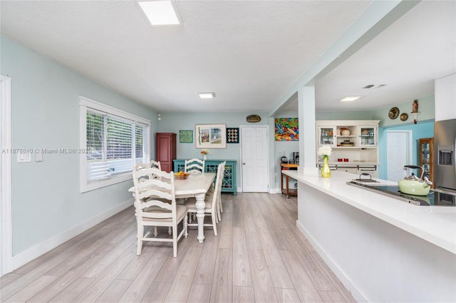 4 of 55 - 6849 Sw 39th St, Miami, FL
