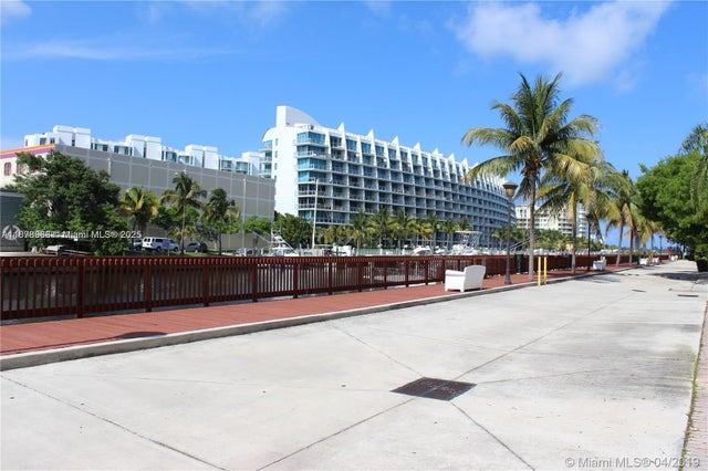 3 of 4 - 2965 Ne 185th St 1513, Aventura, FL