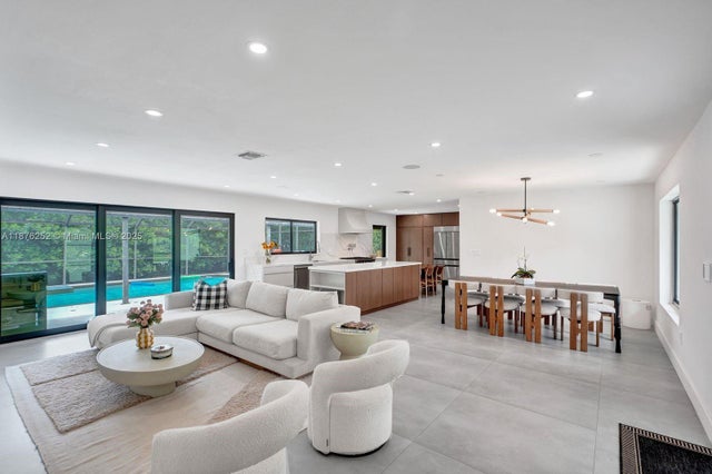 10920 Sw 105th Ave, Miami