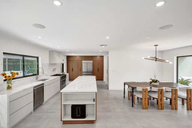 5 of 58 - 10920 Sw 105th Ave, Miami, FL