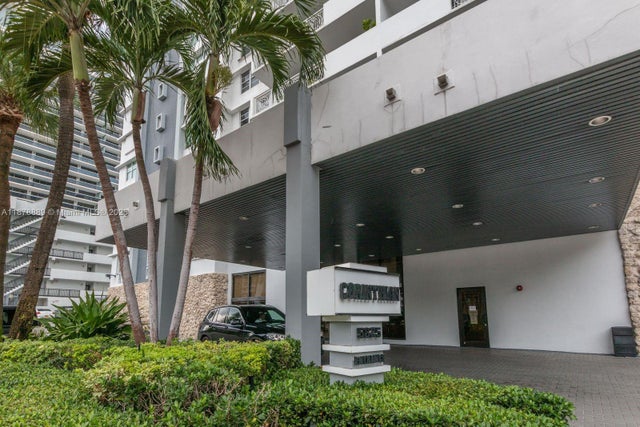 3 of 34 - 5825 Collins Ave 2e, Miami Beach, FL