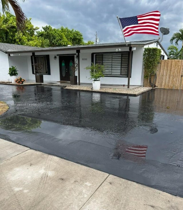 1 of 6 - 10030 Sw 51st Ter, Miami, FL