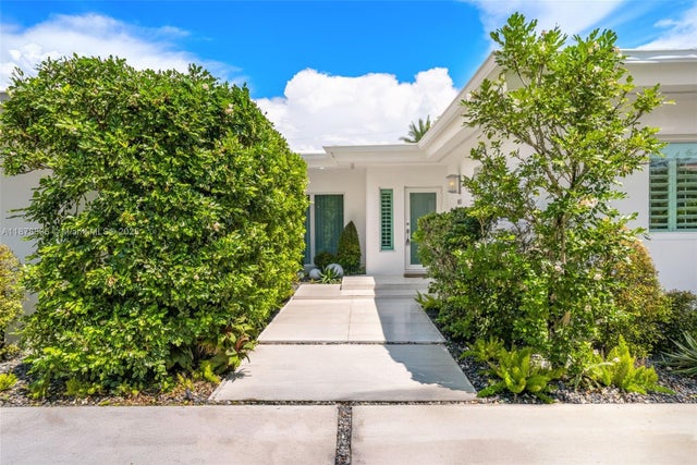 2 of 57 - 865 W 47th St, Miami Beach, FL