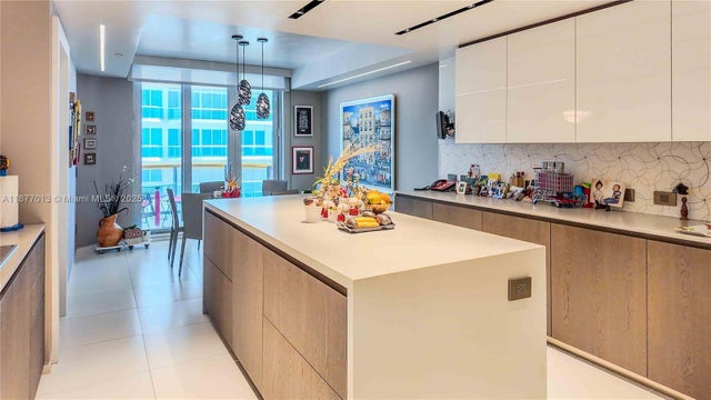 5 of 44 - 9999 Collins Ave 6a & Cabana, Bal Harbour, FL