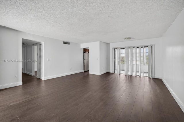 2 of 17 - 2551 Nw 41st Ave 310, Lauderhill, FL