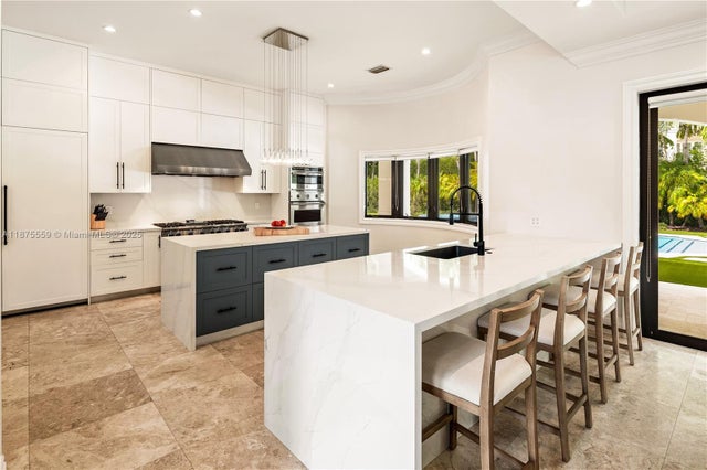 5 of 40 - 10900 Sw 61st Ct, Pinecrest, FL