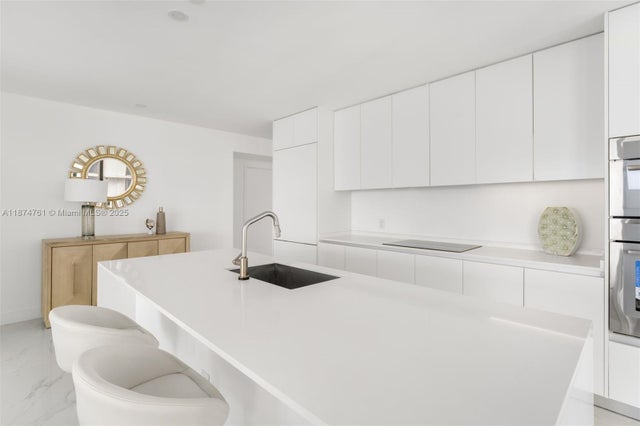 4 of 20 - 700 Ne 24th St 2201, Miami, FL