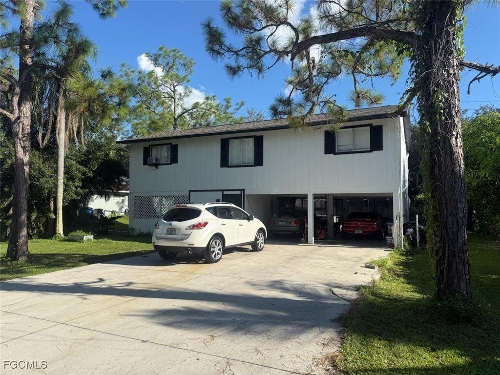 8448 Matanzas Rd, Fort Myers