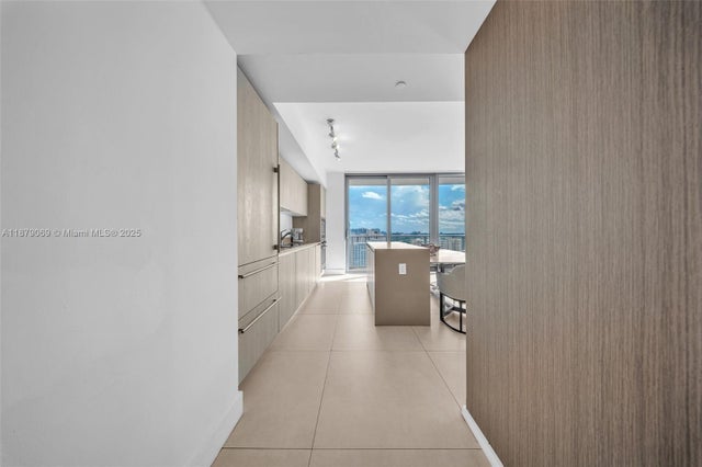 5 of 39 - 4111 S Ocean Dr 1611, Hollywood, FL