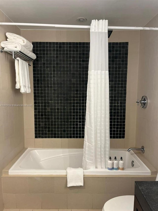 3 of 6 - 17315 Collins Ave 703, Sunny Isles Beach, FL