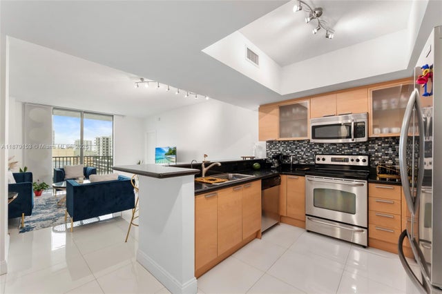 1 of 20 - 140 S Dixie Hwy 725, Hollywood, FL