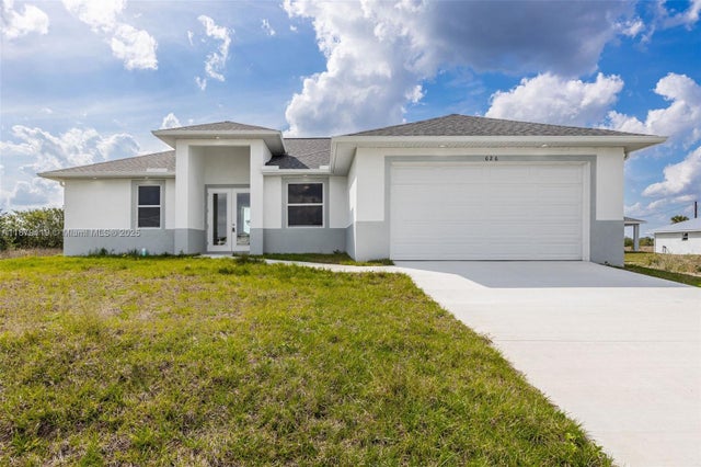 1 of 28 - 1103 Andover Dr, La Belle, FL
