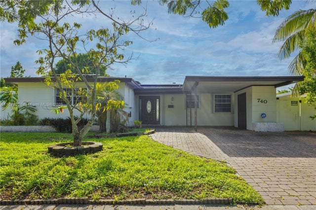 1 of 29 - 740 N 73rd Ter, Hollywood, FL