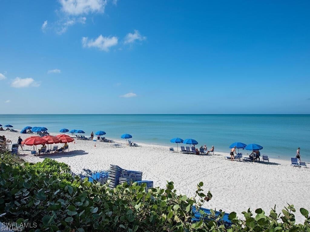 6075 Pelican Bay Blvd 1203, Naples