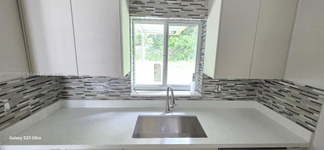 3 of 31 - 1340 Nw 133rd St, Miami, FL