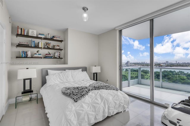 5 of 38 - 900 Biscayne Blvd 1707, Miami, FL