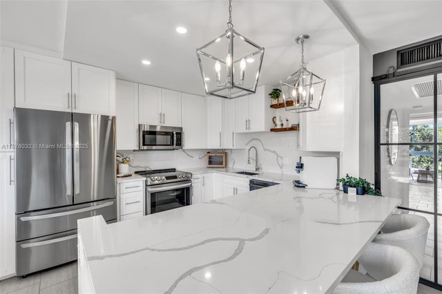 1 of 33 - 4024 Lyndhurst I 4024, Deerfield Beach, FL