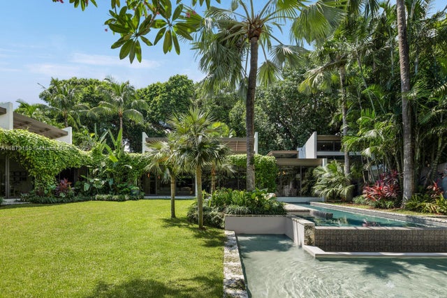 1 of 70 - 3651 Saint Gaudens Rd, Coconut Grove, FL