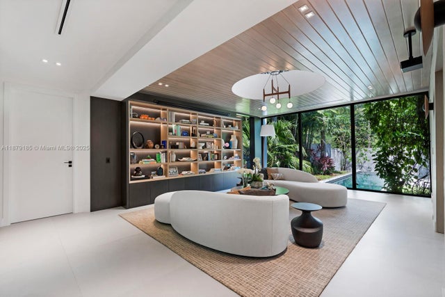 3 of 70 - 3651 Saint Gaudens Rd, Coconut Grove, FL