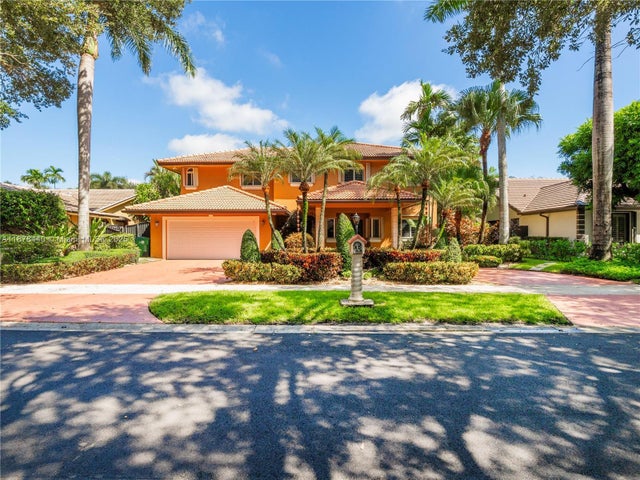 2 of 44 - 8311 Nw 166th Ter, Miami Lakes, FL