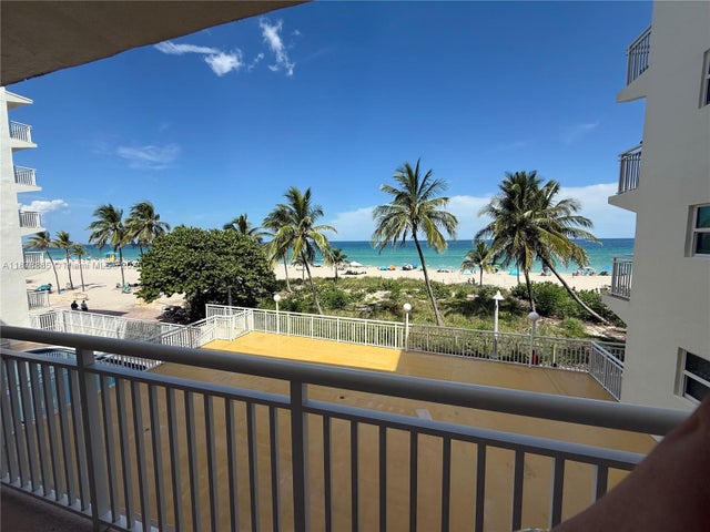 3 of 35 - 901 S Surf Rd 306, Hollywood, FL