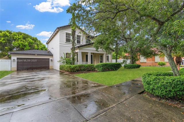 2 of 34 - 12841 Sw 200th Ter, Miami, FL