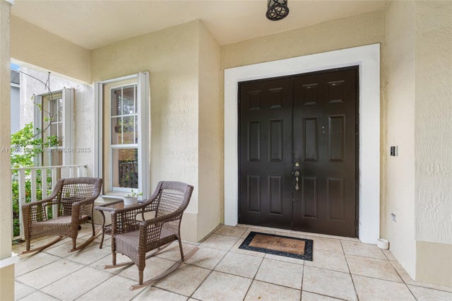 4 of 34 - 12841 Sw 200th Ter, Miami, FL