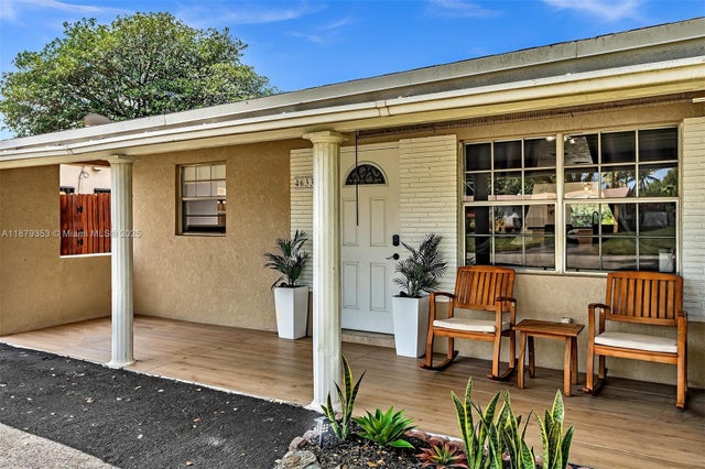 2 of 76 - 4633 Sw 28th Ave, Dania Beach, FL
