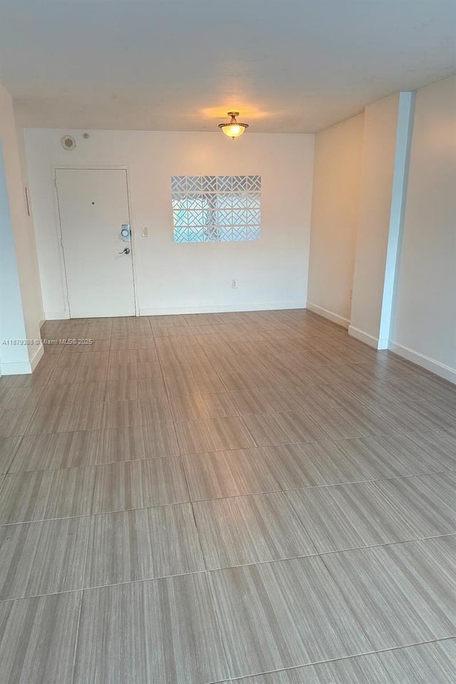 4 of 18 - 400 Kings Point Dr 224, Sunny Isles Beach, FL
