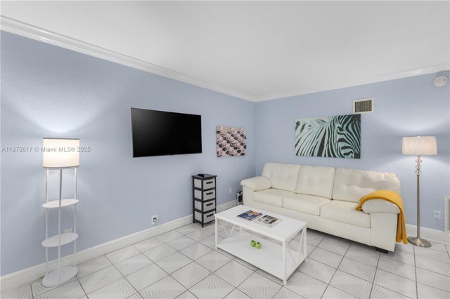 2 of 26 - 350 Collins Ave 103, Miami Beach, FL