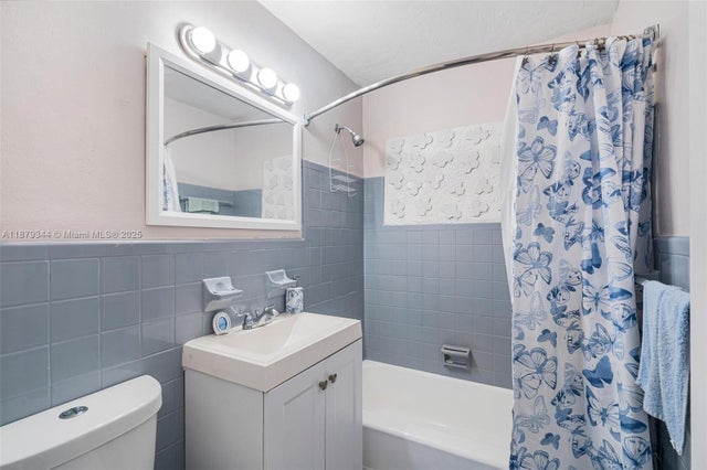 4 of 30 - 6971 Sw 24th St, Miramar, FL