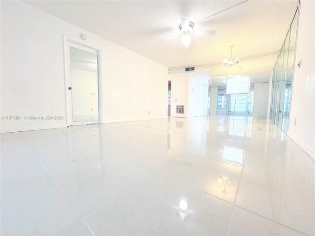 3 of 24 - 9900 Sunrise Lakes Blvd 102, Sunrise, FL