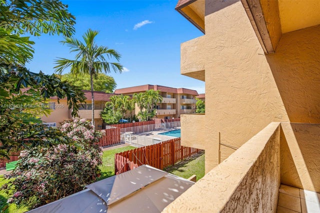 1 of 13 - 9952 Sw 88th St 9952, Miami, FL