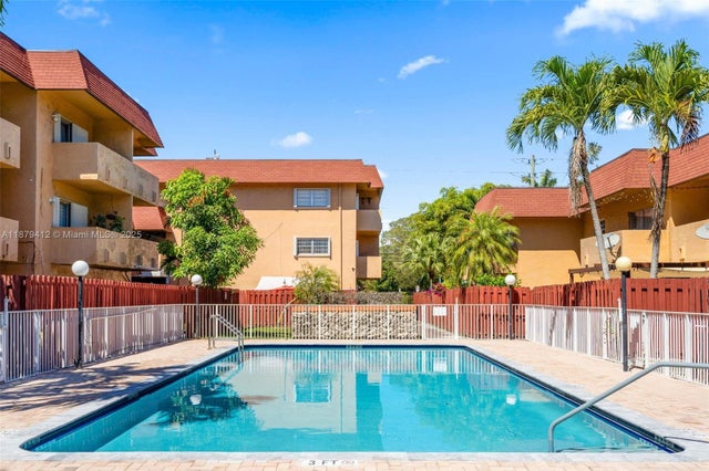 2 of 13 - 9952 Sw 88th St 9952, Miami, FL