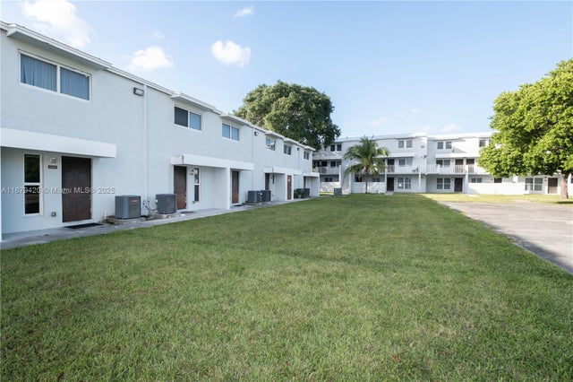 2 of 20 - 1968 Nw 4th Ct 323, Miami, FL