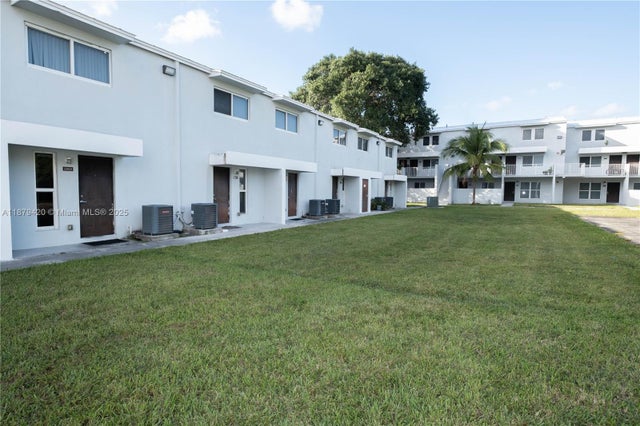 3 of 20 - 1968 Nw 4th Ct 323, Miami, FL