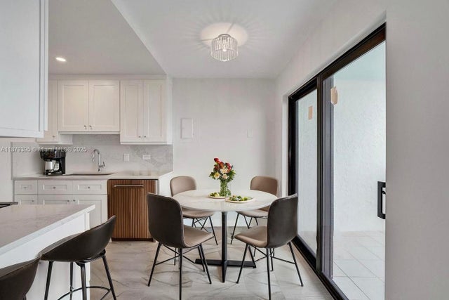 3 of 74 - 1201 S Ocean Dr 2509s Ph, Hollywood, FL