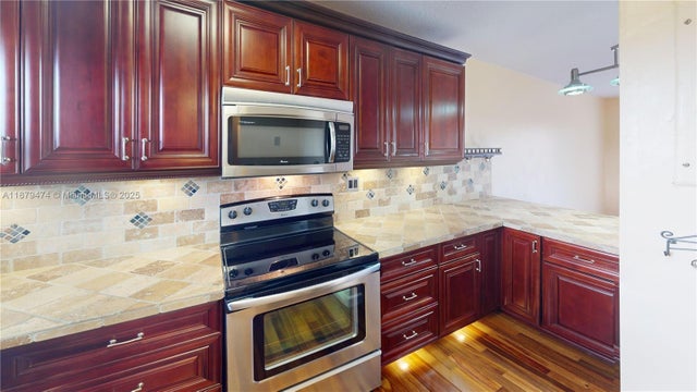 9641 Sunrise Lakes Blvd 306, Sunrise