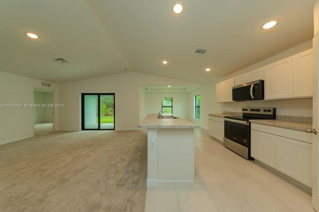 3 of 39 - 4009 2 Nd St Sw, Lehigh Acres, FL